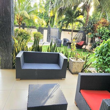 Number 1, Ground Floor Appartement Pereybere Beach Buitenkant foto