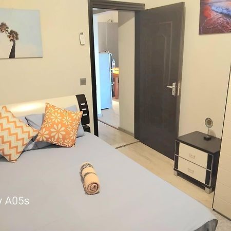 Number 1, Ground Floor Appartement Pereybere Beach Buitenkant foto