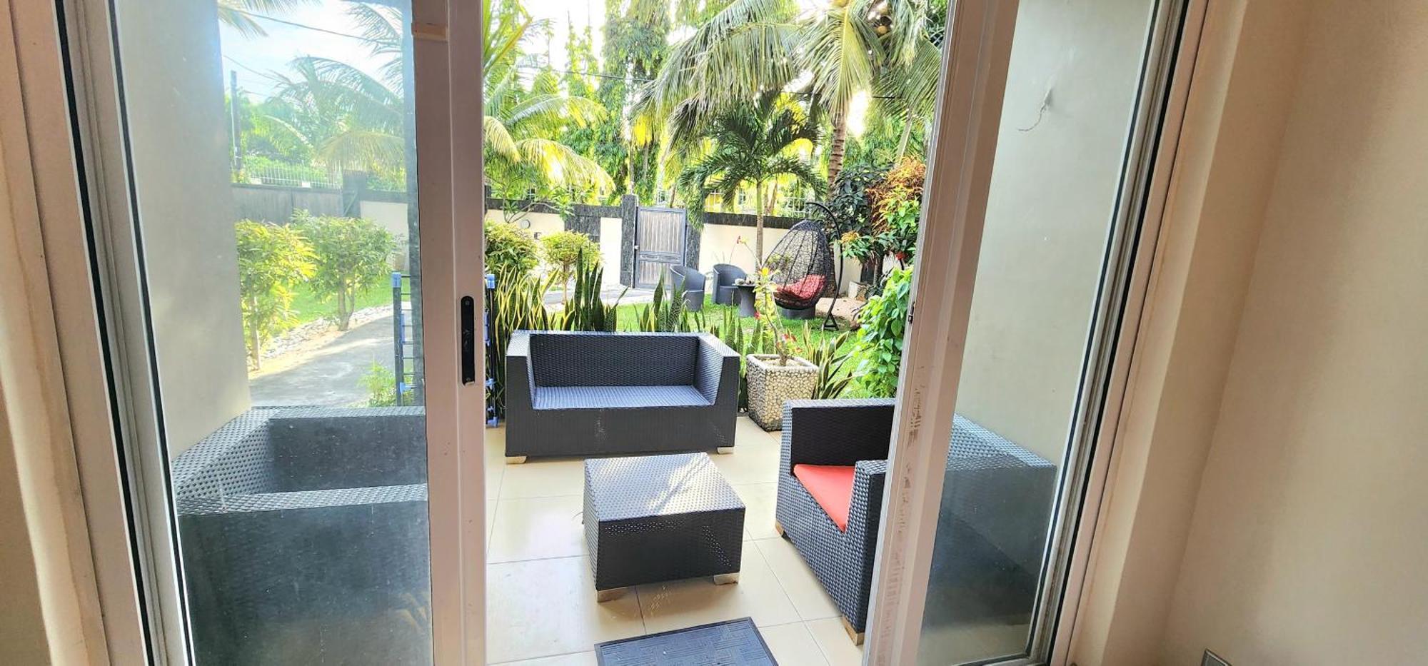 Number 1, Ground Floor Appartement Pereybere Beach Buitenkant foto