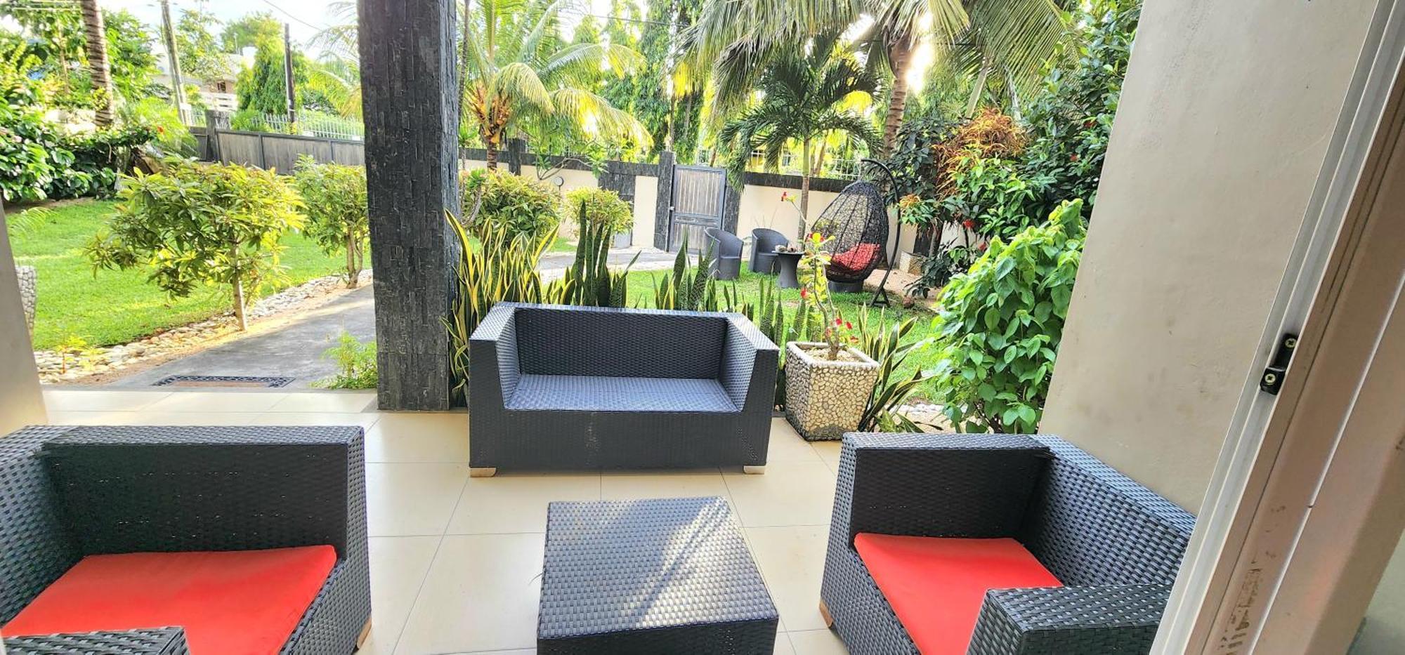 Number 1, Ground Floor Appartement Pereybere Beach Buitenkant foto